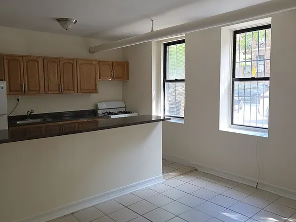 88 Seaman Ave #Aa, New York, NY 10034