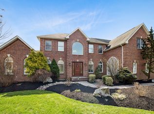 4880 Gloucester Dr, Doylestown, PA 18902