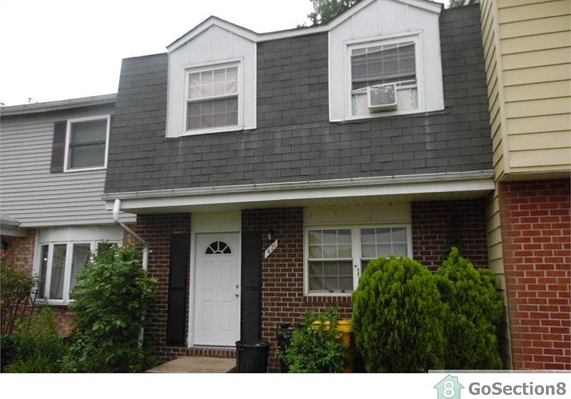 2nd image of 421 Ingram Ct