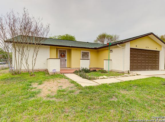 3rd image of 1079 Honey Tree St