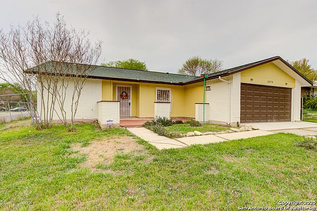 1st image of 1079 Honeytree Ln
