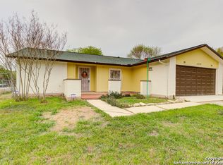 1079 Honeytree Ln, San Antonio, TX 78245