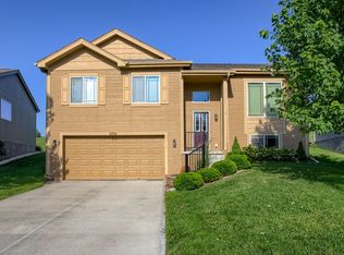 8104 S 190th Ave, Omaha, NE 68136