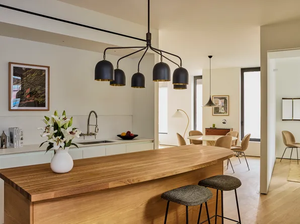 9 Chapel Street image 3 of 34