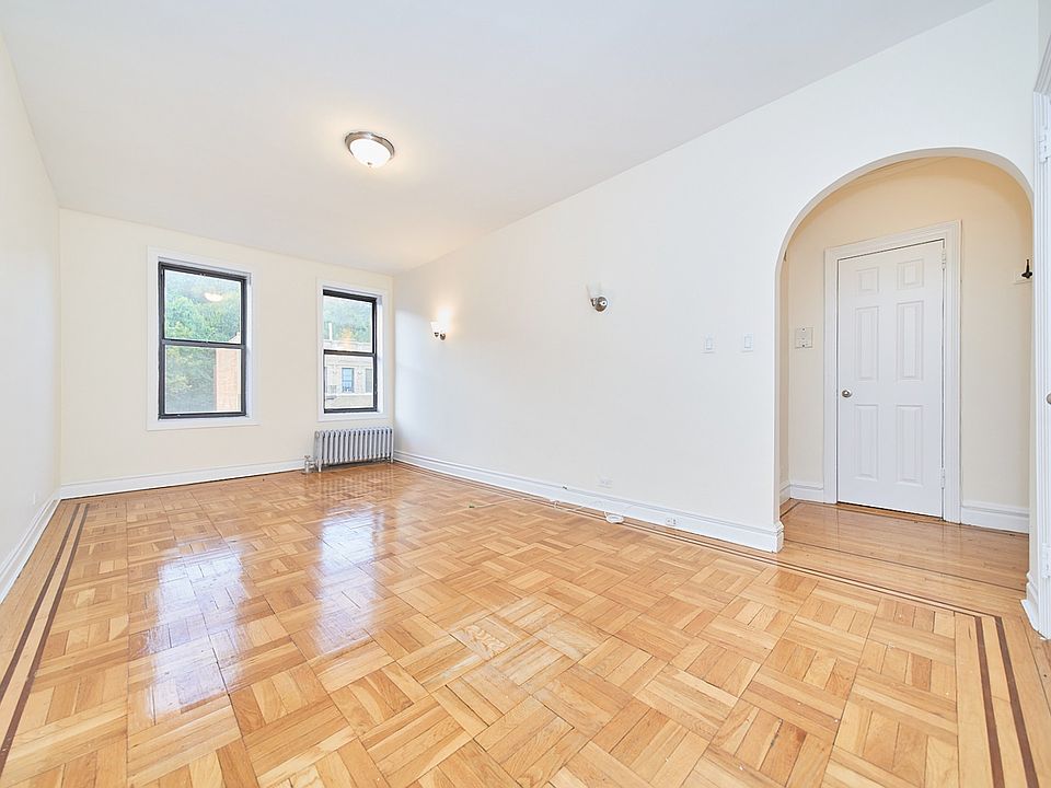 1st image of 121 Seaman Ave APT 5G