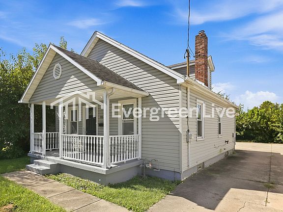 2nd image of 853 S Maple Ave