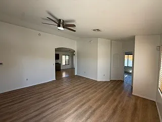 4 bed, 2.0 bath, 1556 sqft, $1,850 — Photo 3
