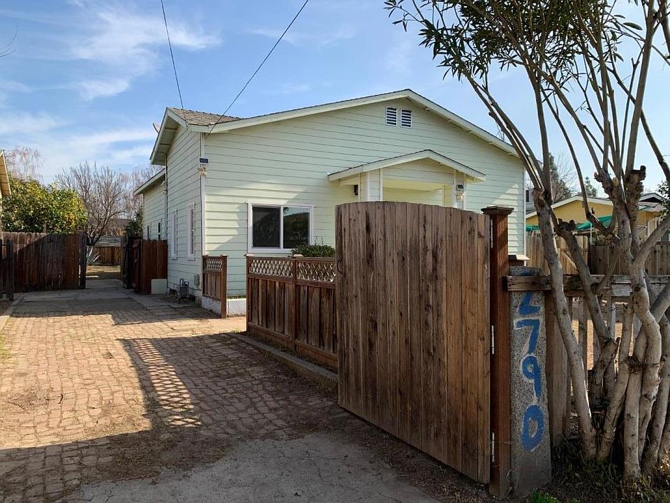 1st image of 2790 Garden Ave