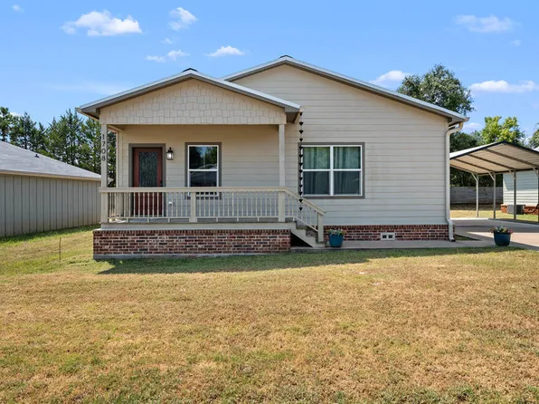 1708 Amy Ln, Palestine, TX 75801