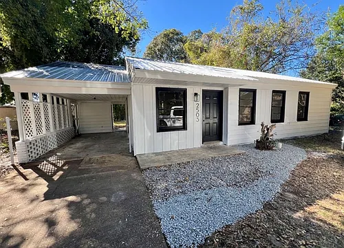 2503 Skyline Ave Photo 1