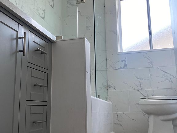 4th image of 1443 N Carmelita Ave #1443