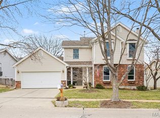 9781 Tesson Creek Estates Dr, Saint Louis, MO 63123