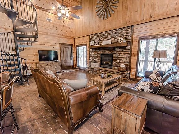 4th image of 309 Poplar Cir