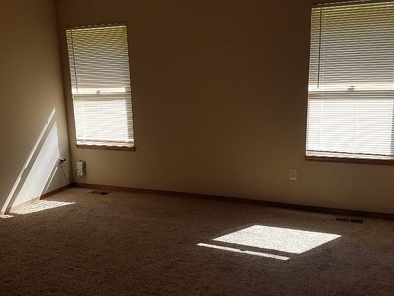 5th image of 1924 N Springbrook St #1
