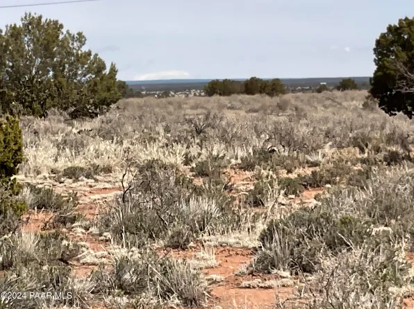 715 E Laramie Dr, Williams, AZ 86046