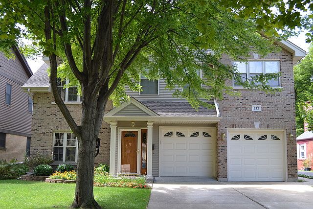 1st image of 822 Community Dr