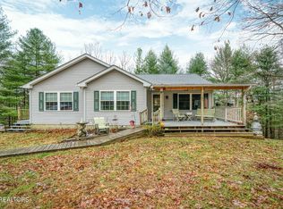 614 W Creston Rd, Crossville, TN 38571