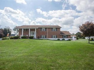555 Knauss Rd, Nazareth, PA 18064