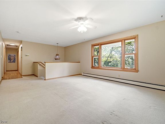 3rd image of 4155 Ridgewood Rd