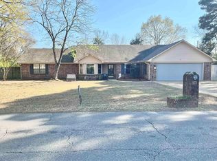 4 Riviera Dr, Conway, AR 72034