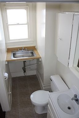 5th image of 1626 N Harvard Blvd APT 106