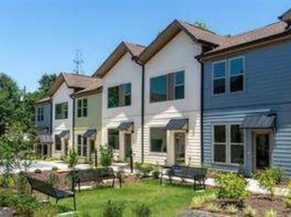 1070 Dill Ave #203, Atlanta, GA 30310