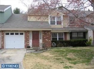 208 Stratton Ct, Mount Laurel, NJ 08054