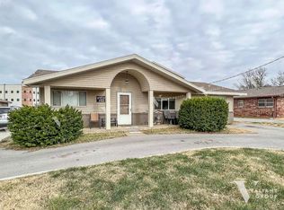 2323 East Cherry Street, Springfield, MO 65802