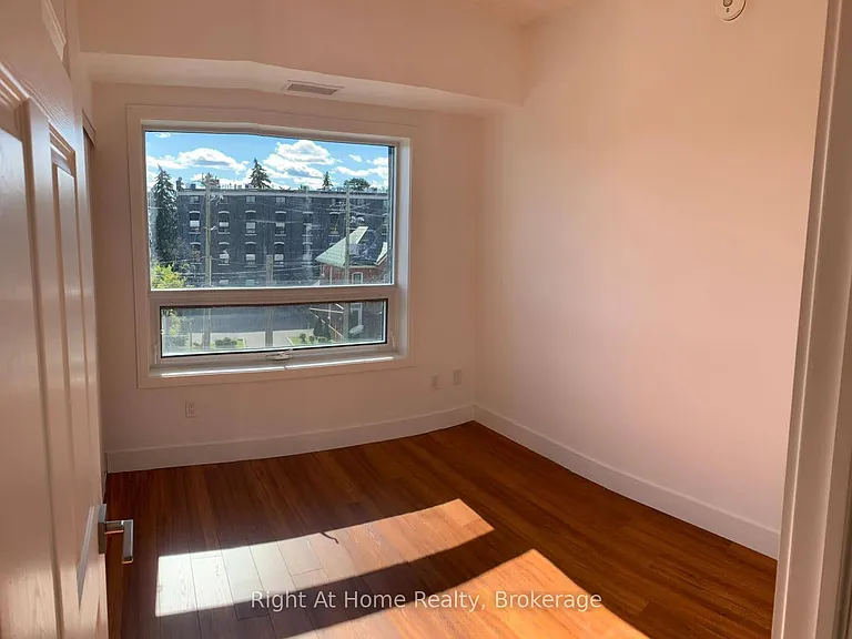 1 Wellington St #308 — Photo 9
