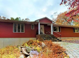 109 Edwards Ct, Matamoras, PA 18336