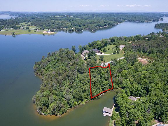 2nd image of 787 Sunset Bluff Ln