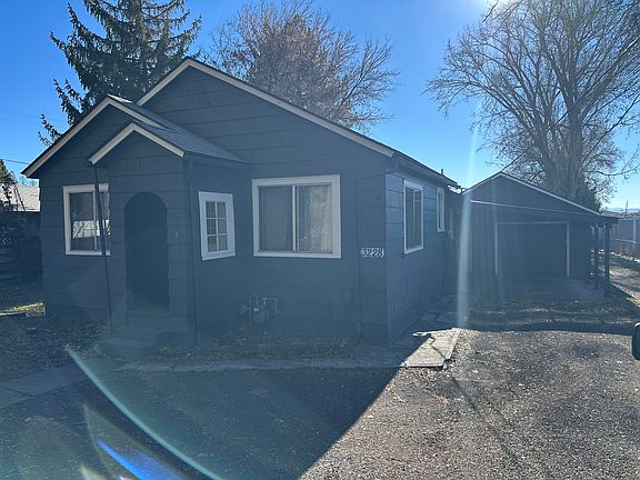 3rd image of 3228 Shasta Way