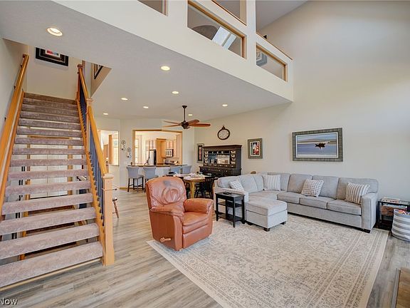 4th image of 443 Dunbar Ln
