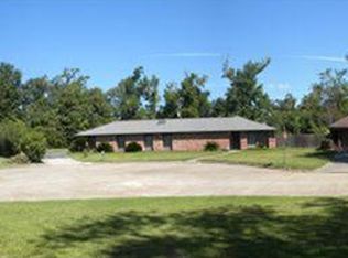 10 Pin Oak Dr, Orange, TX 77630