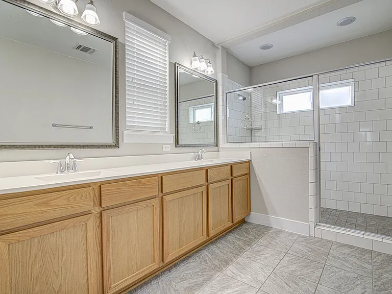 2409 Moreno St — Photo 22