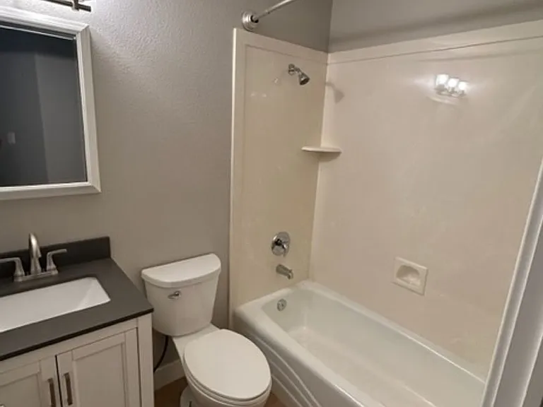 2354 S Hampton Rd — Photo 17