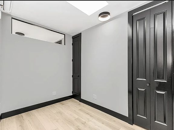 5th image of 438 W 52nd St #1B