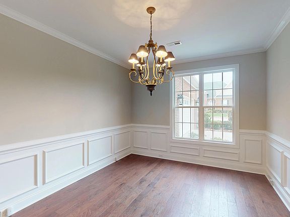 4th image of 12805 Edgebrook Way