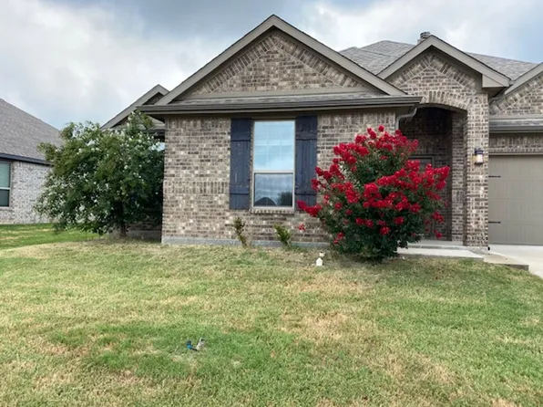 705 Buffalo Creek Dr, Cleburne, TX 76033