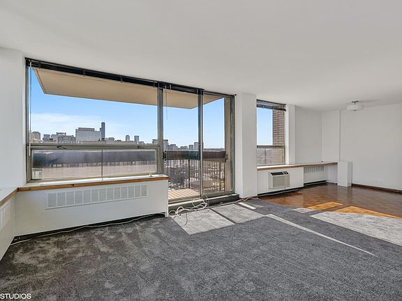 4th image of 1460 N Sandburg Ter APT 2901A