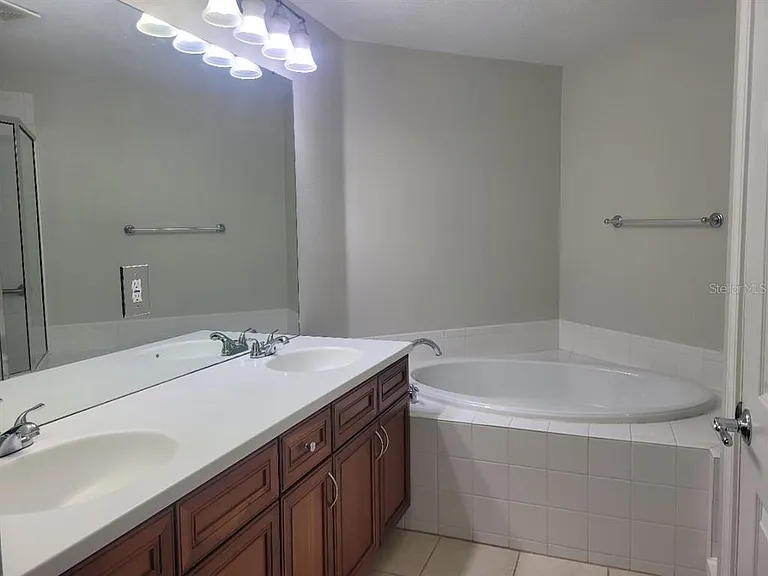 820 Lantern Way #101 — Photo 23