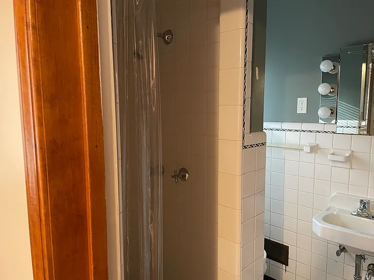 601 Cherry St #1 — Photo 6