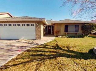 13105 Palos Grande Dr, Victorville, CA 92395