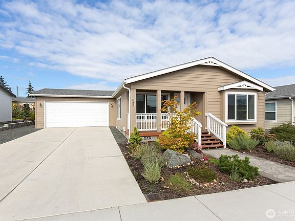 2nd image of 883 N Rock Rose Avenue