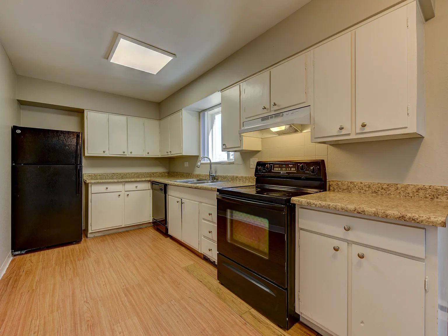 Fitz Apartments — Photo 2
