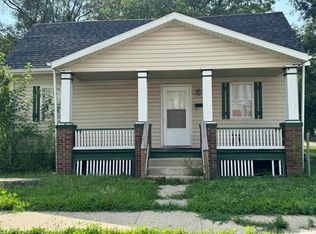 1035 N 15th St, Springfield, IL 62702