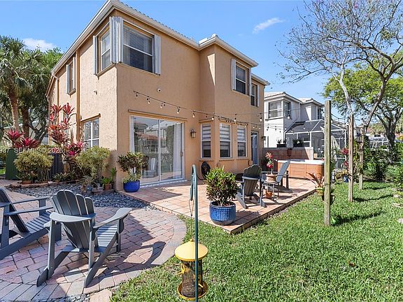 5th image of 11435 NW 48th Ct
