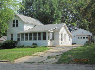 408 Clarence St, Fort Atkinson, WI 53538