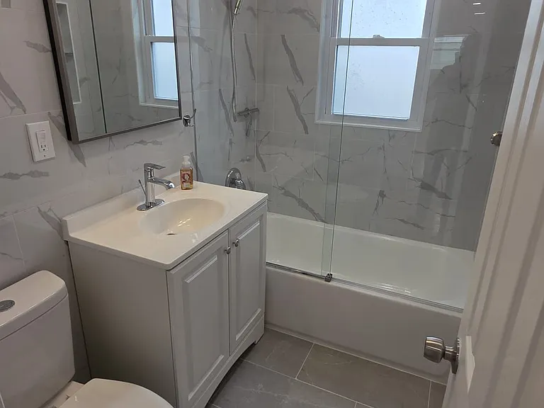 5200 Meadowview Ave #2 — Photo 22