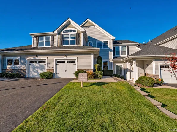 11 Willow Terrace, Coram, NY 11727